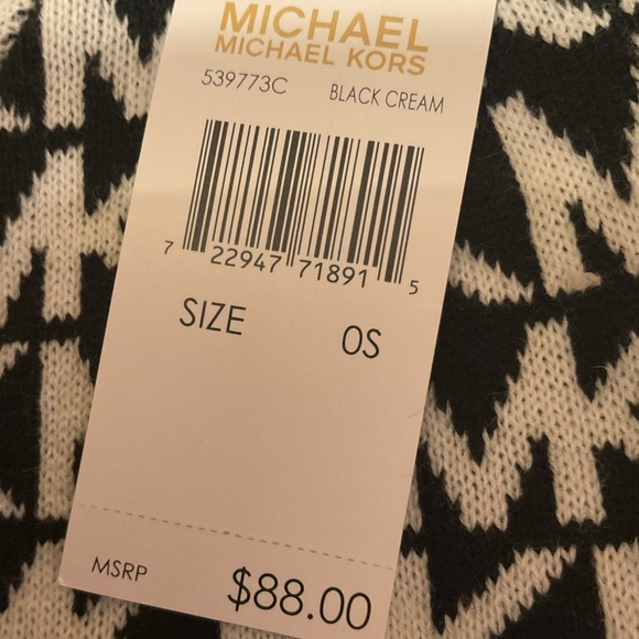 Michael Michael Kors Winter Hat NWT - Picture 3 of 3
